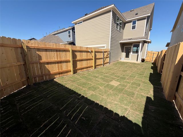 225 Leeland DR, Liberty Hill, TX 78642