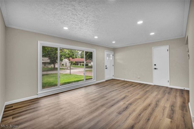 9019 Newkirk Drive, Parma Heights, OH 44130