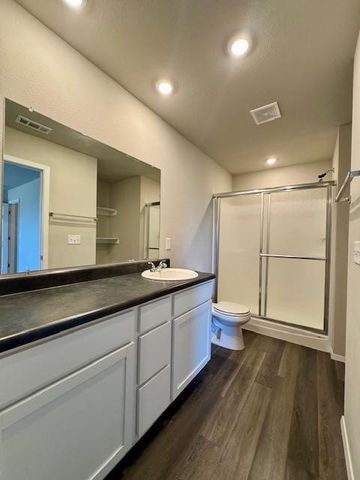 1402 S Pampas Street, Siloam Springs, AR 72761