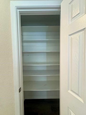 1402 S Pampas Street, Siloam Springs, AR 72761