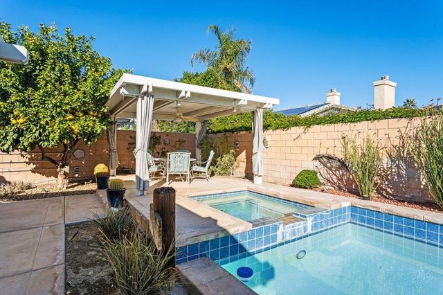 40622 Cabana Court, Palm Desert, CA 92260