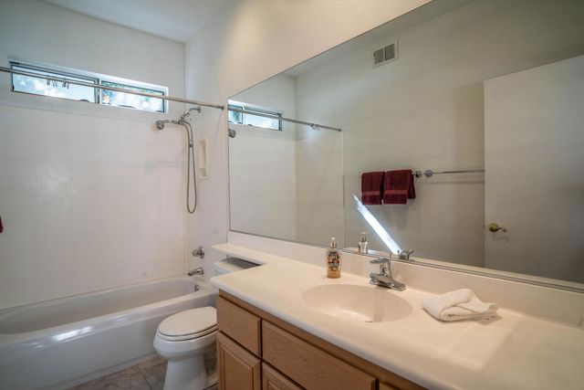 40622 Cabana Court, Palm Desert, CA 92260