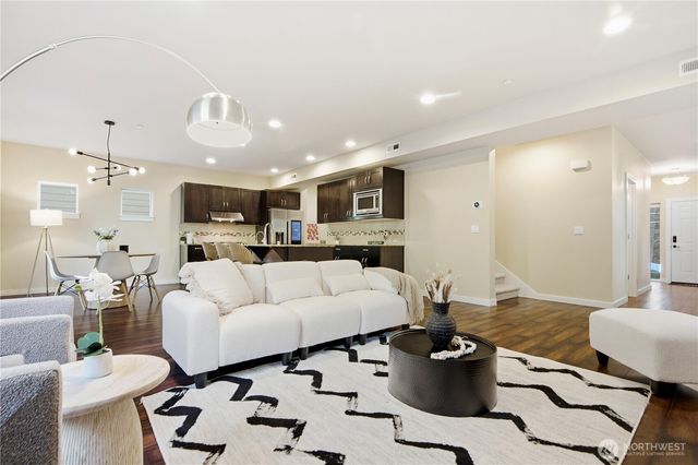 15920 SE 164th Place, Renton, WA 98058