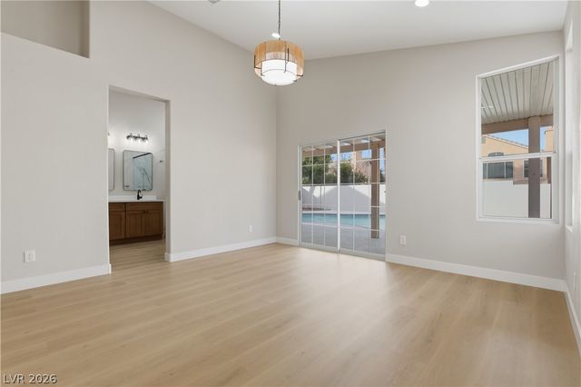 8550 Mountain Peak Circle, Las Vegas, NV 89147