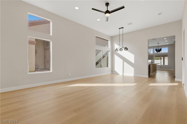 8550 Mountain Peak Circle, Las Vegas, NV 89147