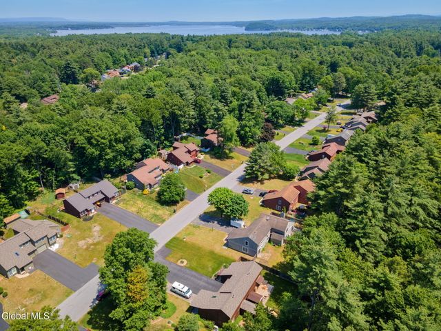 240 Thimbleberry Road, Ballston Spa, NY 12020