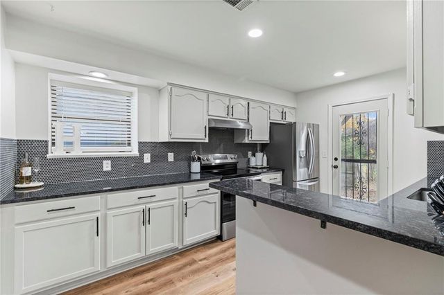 401 NE 88th Street, Kansas City, MO 64155