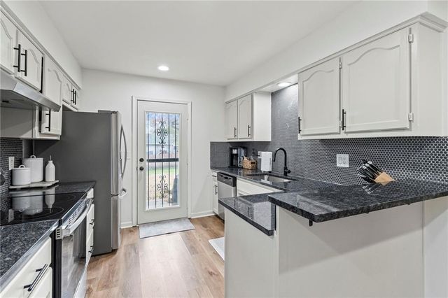 401 NE 88th Street, Kansas City, MO 64155