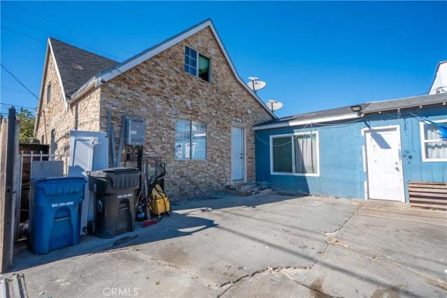 8710 Hooper Avenue, Los Angeles, CA 90002