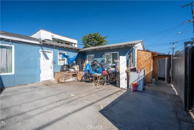 8710 Hooper Avenue, Los Angeles, CA 90002