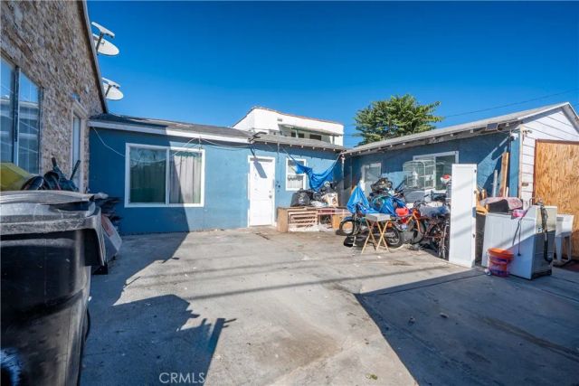 8710 Hooper Avenue, Los Angeles, CA 90002