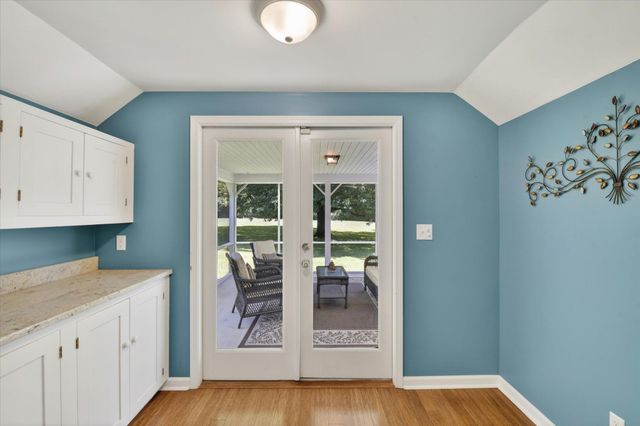 48377 Gyde Road, Canton, MI 48187