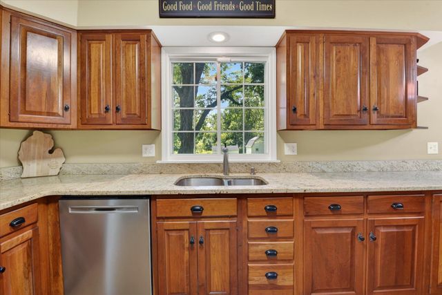 48377 Gyde Road, Canton, MI 48187