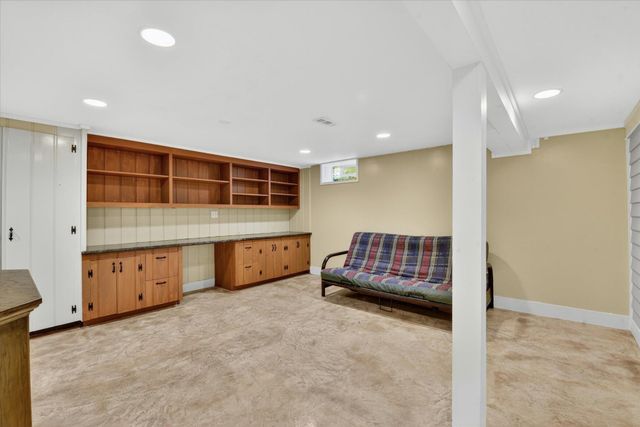 48377 Gyde Road, Canton, MI 48187