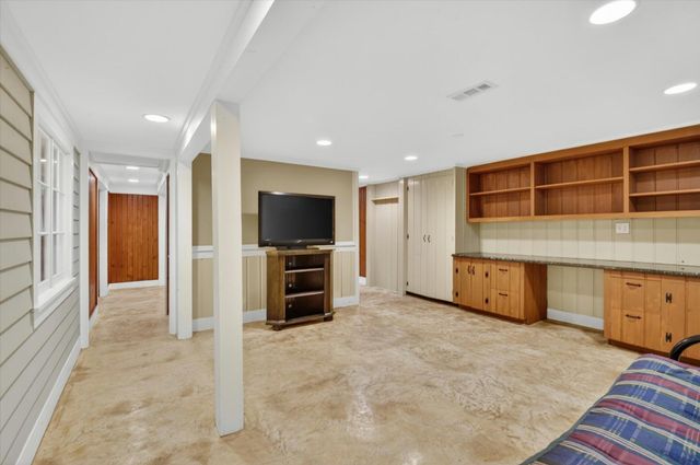 48377 Gyde Road, Canton, MI 48187