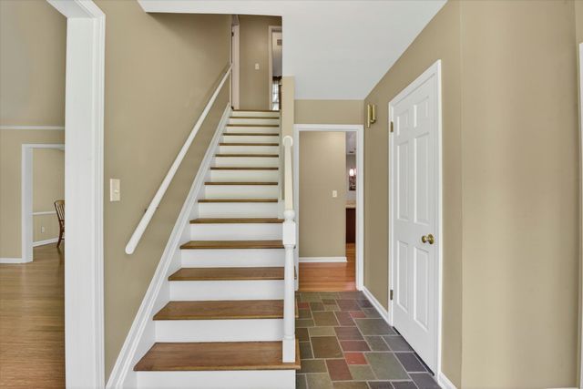48377 Gyde Road, Canton, MI 48187