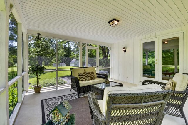48377 Gyde Road, Canton, MI 48187