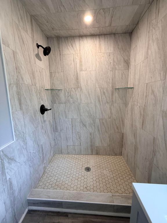 Image 14 of property listing at 203 E 11th Street, San Angelo, TX 76903