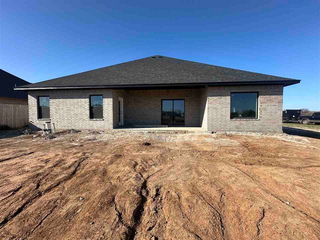 206 Meadowland, Cache, OK 73527