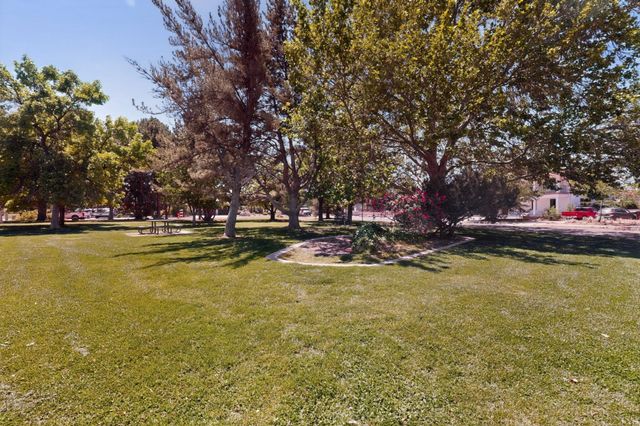 715 Parkland Circle SE, Albuquerque, NM 87108