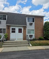 2740 South Road A2, Poughkeepsie, NY 12601