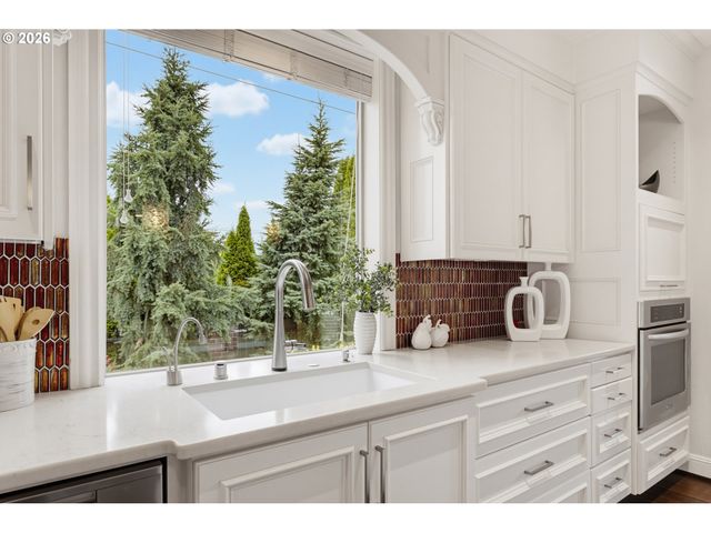 1410 Se COLUMBIA CREST Ct, Vancouver, WA 98664