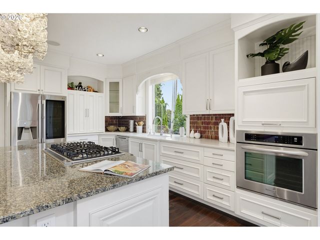 1410 Se COLUMBIA CREST Ct, Vancouver, WA 98664