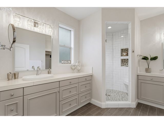 1410 Se COLUMBIA CREST Ct, Vancouver, WA 98664