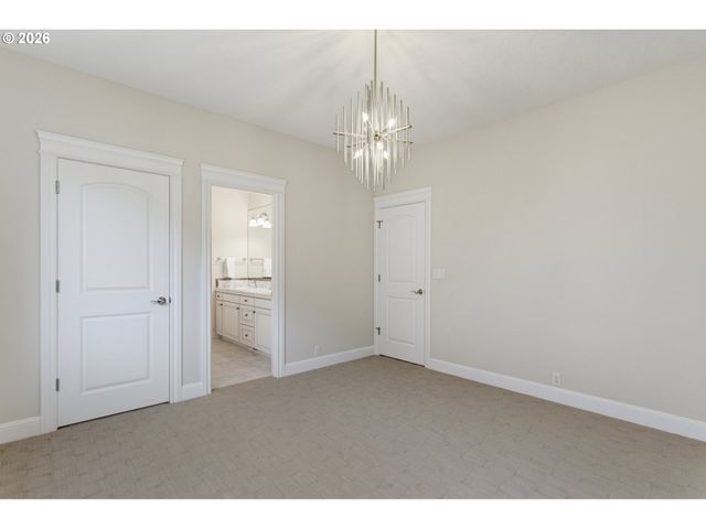 1410 Se COLUMBIA CREST Ct, Vancouver, WA 98664