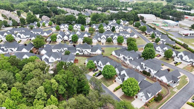 608 Glassyrock Court, Greer, SC 29650
