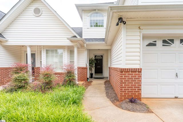 608 Glassyrock Court, Greer, SC 29650