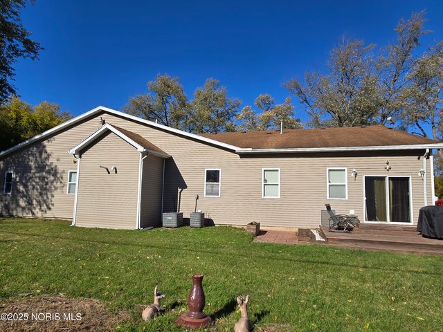 5029 Kellogg Road, Toledo, OH 43615