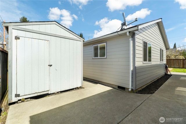 4520 S 8th Street, Tacoma, WA 98405