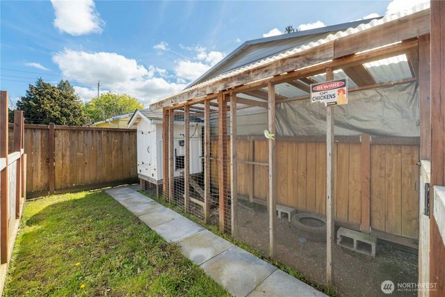 4520 S 8th Street, Tacoma, WA 98405