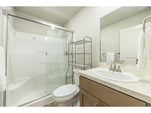 1487 AUSTIN Ave, Woodburn, OR 97071