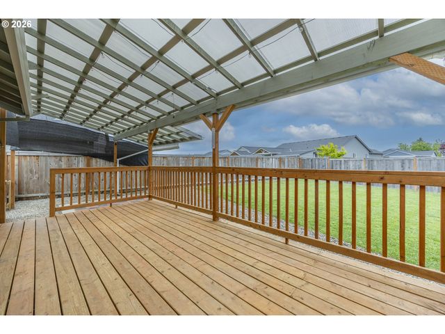 1487 AUSTIN Ave, Woodburn, OR 97071