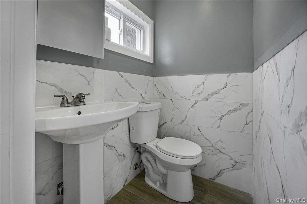 17 Sapir Street, Valley Stream, NY 11580 — photo 5