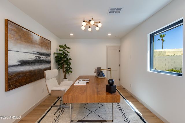 7328 E LAREDO Lane, Scottsdale, AZ 85250