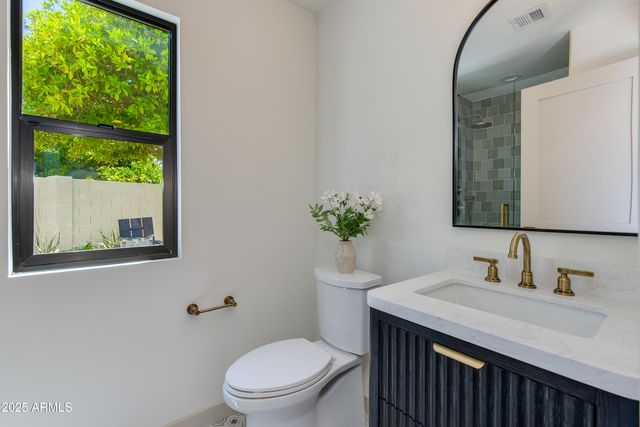 7328 E LAREDO Lane, Scottsdale, AZ 85250