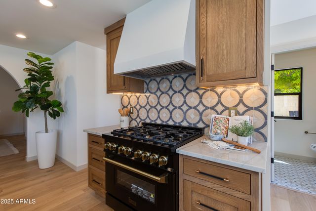 7328 E LAREDO Lane, Scottsdale, AZ 85250