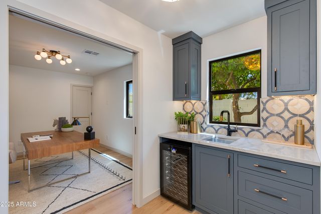 7328 E LAREDO Lane, Scottsdale, AZ 85250