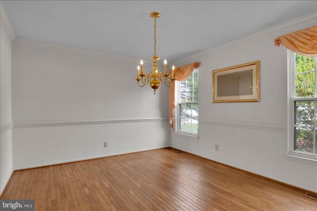 197 ABERDEEN RD, Williamstown, NJ 08094