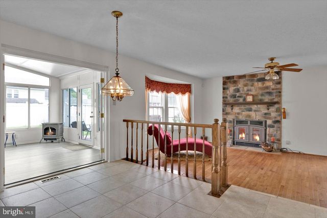 197 ABERDEEN RD, Williamstown, NJ 08094