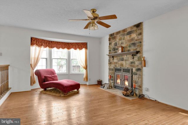 197 ABERDEEN RD, Williamstown, NJ 08094
