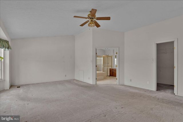 197 ABERDEEN RD, Williamstown, NJ 08094