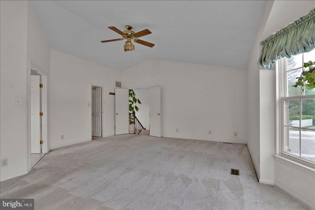 197 ABERDEEN RD, Williamstown, NJ 08094