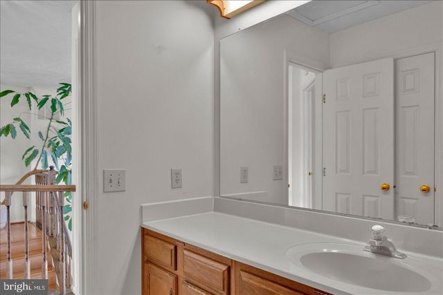 197 ABERDEEN RD, Williamstown, NJ 08094