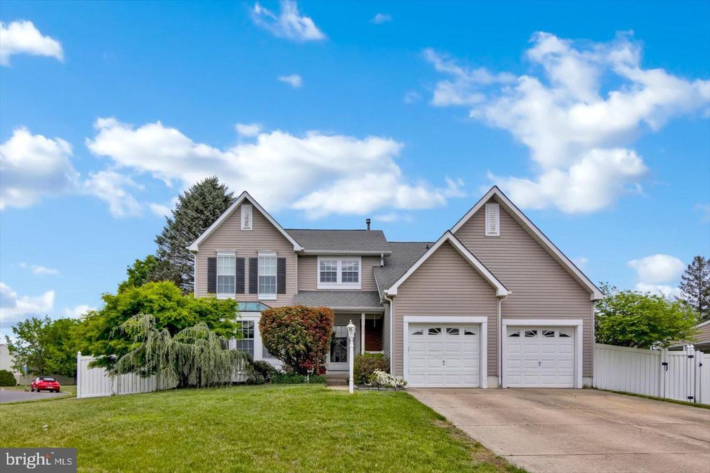 197 ABERDEEN RD, Williamstown, NJ 08094