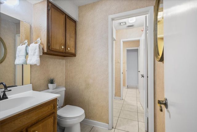 207 Grass Knoll Drive, Hideaway, TX 75771