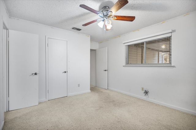 207 Grass Knoll Drive, Hideaway, TX 75771